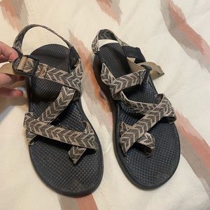 Women’s chaco sandals hiking